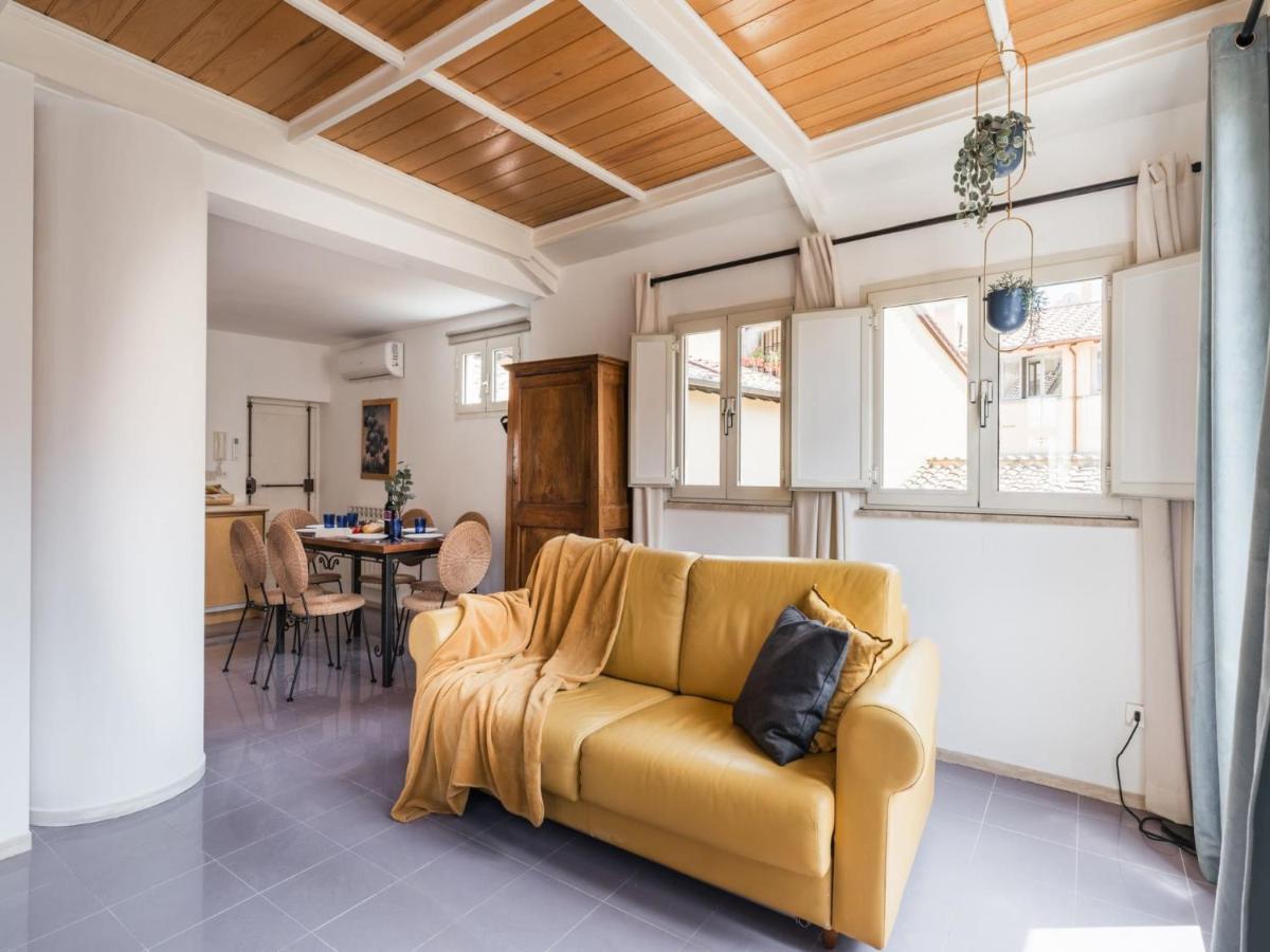 Apartamento The Rent - Two-bedroom With Terrace Near Trevi Fountain Roma
