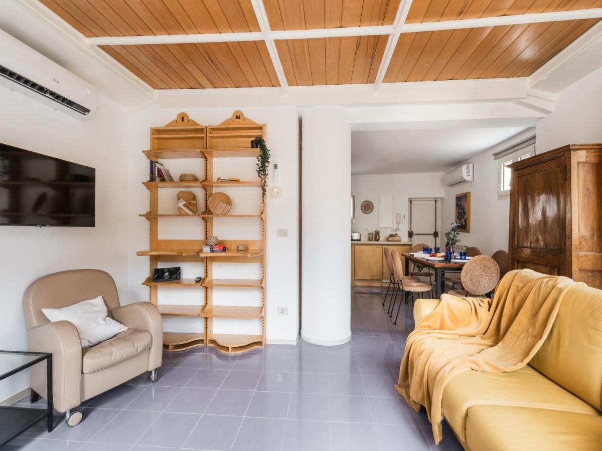 The Rent - Two-bedroom With Terrace Near Trevi Fountain Apartamento